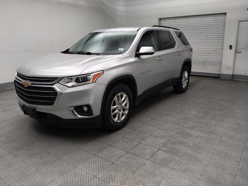 Silver Ice Metallic 2019 Chevrolet Traverse LT Cloth