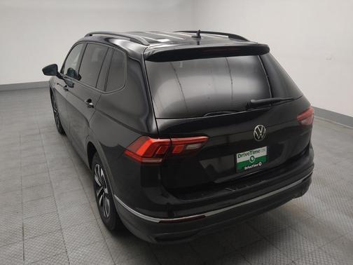 Deep Black Pearl 2023 Volkswagen Tiguan 2.0T S