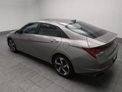 Fluid Metal 2022 Hyundai ELANTRA Limited