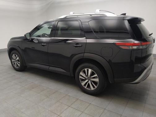 Super Black 2023 Nissan Pathfinder SL FWD