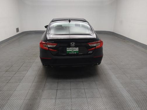 Crystal Black Pearl 2018 Honda Accord Touring 2.0T