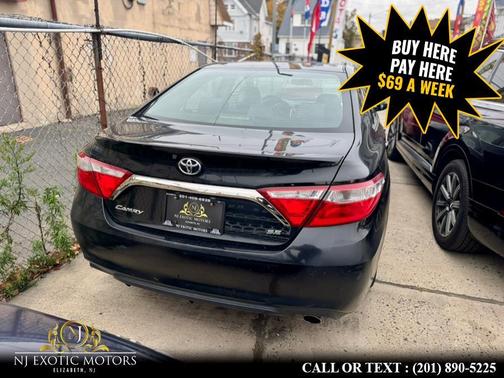 2017 Toyota Camry SE