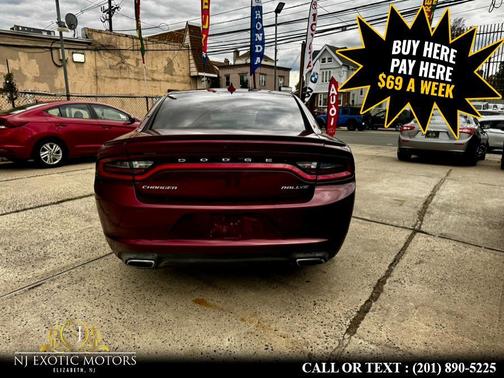 2017 Dodge Charger SXT