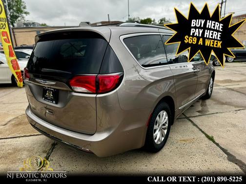 2018 Chrysler Pacifica Touring-L