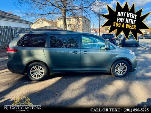 2011 Toyota Sienna XLE