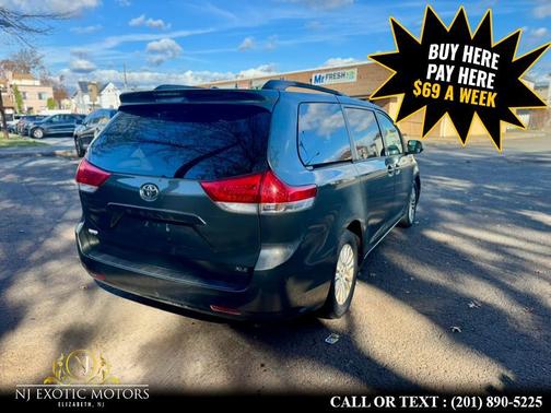 2011 Toyota Sienna XLE
