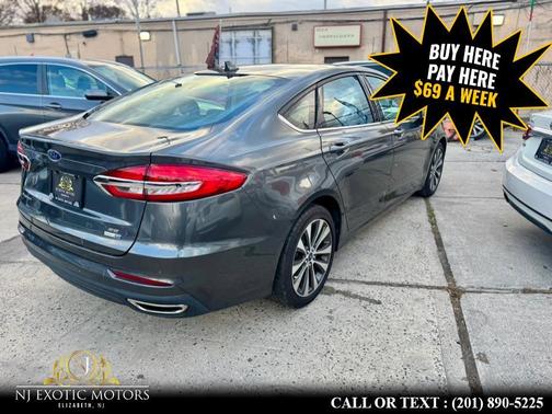 2020 Ford Fusion SE