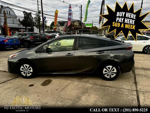 2017 Toyota Prius Two