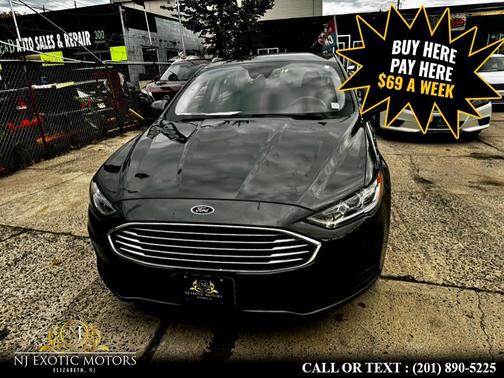 2020 Ford Fusion SE