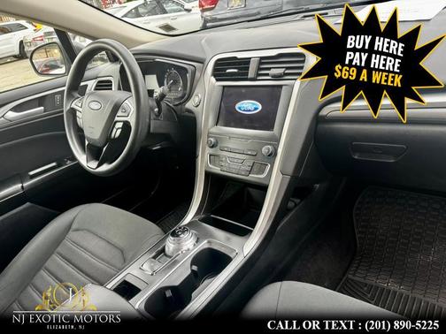 2020 Ford Fusion SE