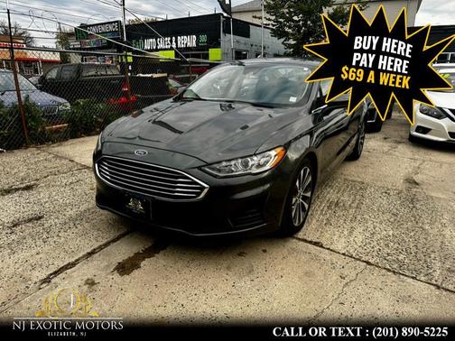 2020 Ford Fusion SE