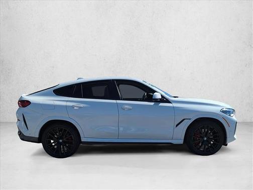 2023 BMW X6 xDrive40i