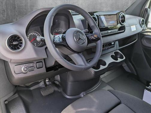 2025 Mercedes-Benz Sprinter 2500 High Roof