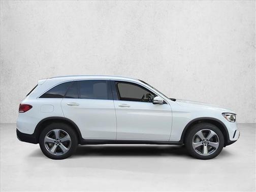 White 2022 Mercedes-Benz GLC 300 4MATIC