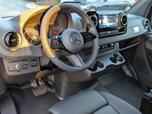 2025 Mercedes-Benz Sprinter 2500 Standard Roof