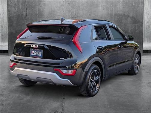 2024 Kia Niro LX
