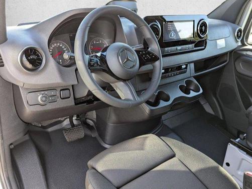 Arctic White 2026 Mercedes-Benz Sprinter 2500 High Roof