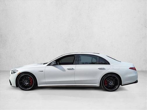MANUFAKTUR Moonlight White Metallic 2026 Mercedes-Benz AMG S 63 E 4MATIC