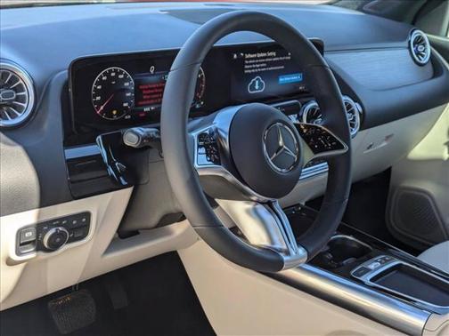 MANUFAKTUR Patagonia Red Metallic 2026 Mercedes-Benz GLA 250 4MATIC