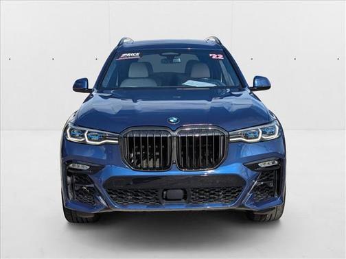 2022 BMW X7 M50i