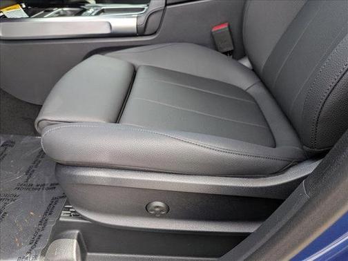 2025 Mercedes-Benz GLB 250 Base