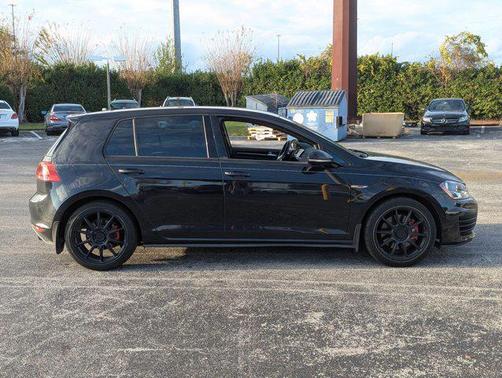 2017 Volkswagen Golf GTI 2.0T S 4-Door