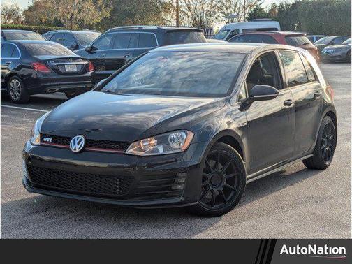 2017 Volkswagen Golf GTI 2.0T S 4-Door