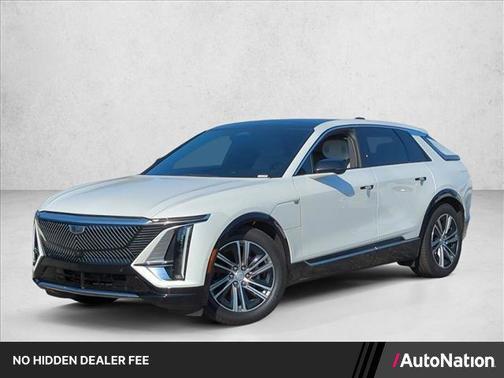 Crystal White Tricoat 2024 Cadillac LYRIQ Luxury