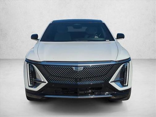 Crystal White Tricoat 2024 Cadillac LYRIQ Luxury