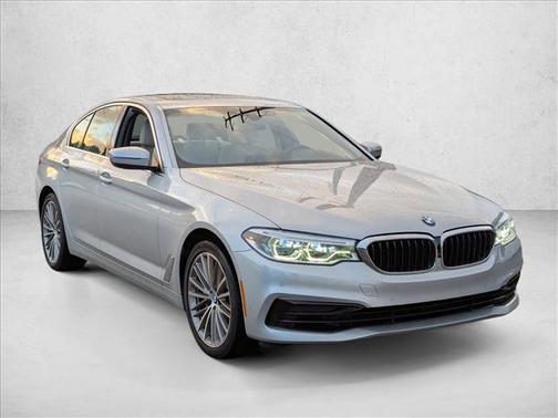 2020 BMW 530 530i