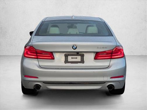2020 BMW 530 530i