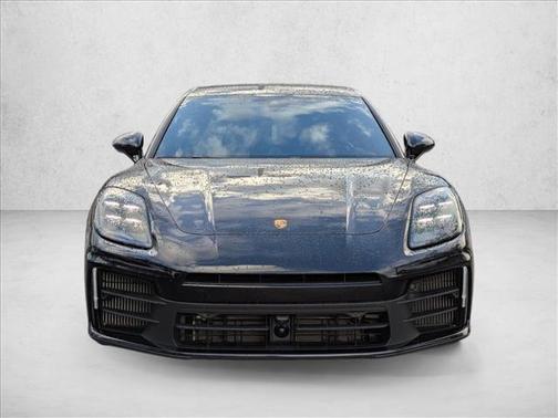 2024 Porsche Panamera 4