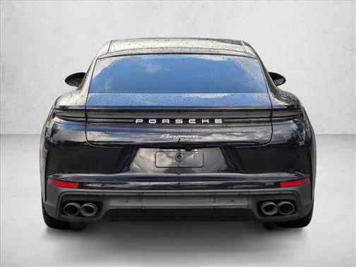 2024 Porsche Panamera 4