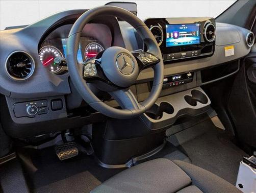 2025 Mercedes-Benz Sprinter 2500 Standard Roof
