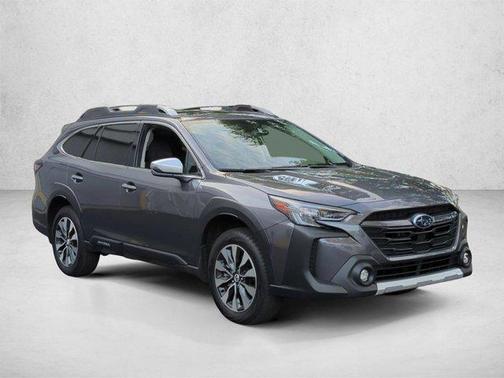 Magnetite Gray Metallic 2025 Subaru Outback Touring
