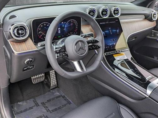2025 Mercedes-Benz GLC 350e Base