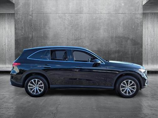 2024 Mercedes-Benz GLC 300 4MATIC