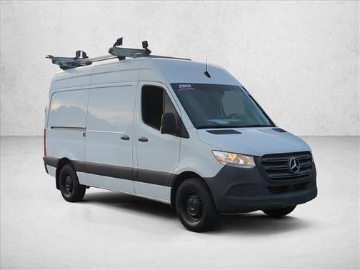 Arctic White 2022 Mercedes-Benz Sprinter 2500 Standard Roof