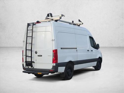 Arctic White 2022 Mercedes-Benz Sprinter 2500 Standard Roof