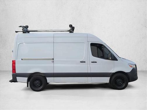 Arctic White 2022 Mercedes-Benz Sprinter 2500 Standard Roof