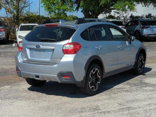 Ice Silver Metallic 2016 Subaru Crosstrek 2.0i Limited