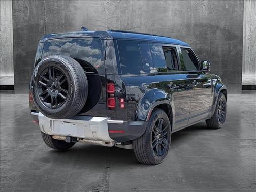 2024 Land Rover Defender 110 P300