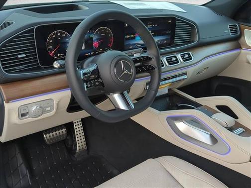 Polar White 2026 Mercedes-Benz GLS 580 4MATIC