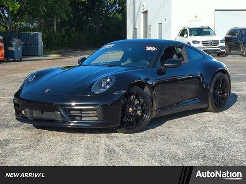 2022 Porsche 911 Carrera