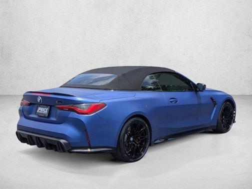 Frozen Portimao Blue Metallic 2022 BMW M4 Competition xDrive