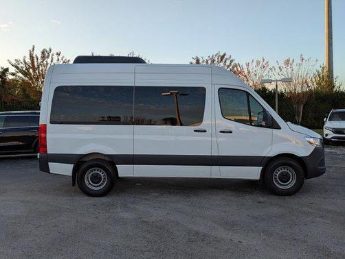 2024 Mercedes-Benz Sprinter 2500 Standard Roof