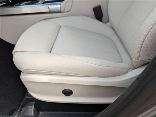 2025 Mercedes-Benz GLB 250 Base
