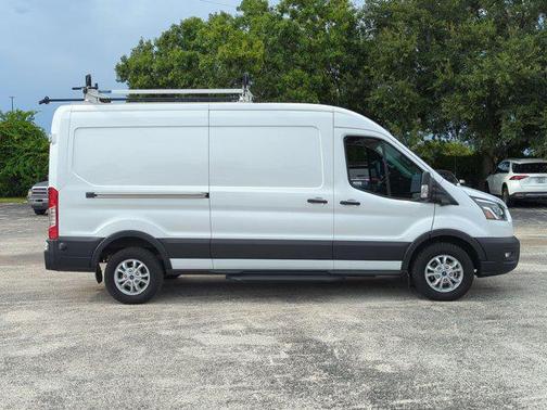 Oxford White 2023 Ford E-Transit T-350 Medium Roof