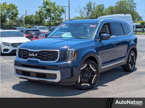 2023 Kia Telluride S