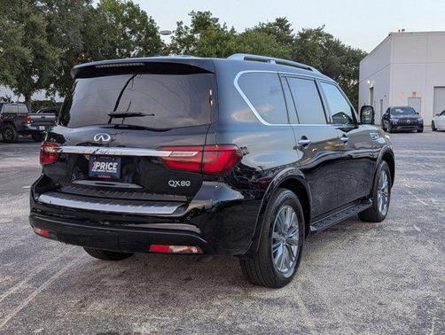 2021 INFINITI QX80 Luxe